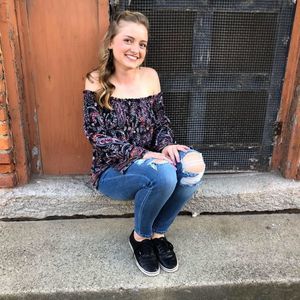 Meet your Posher, Emilie